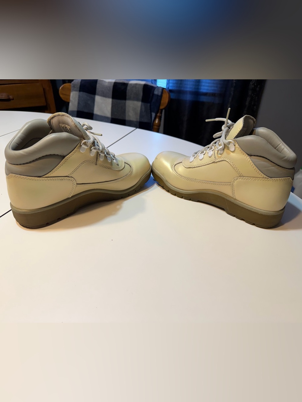 Timberland Iridescent Pearl Cream Boots size 6 shiny color shifting